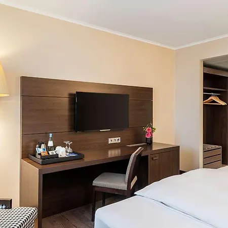 Nh Stuttgart Airport Hotel *
