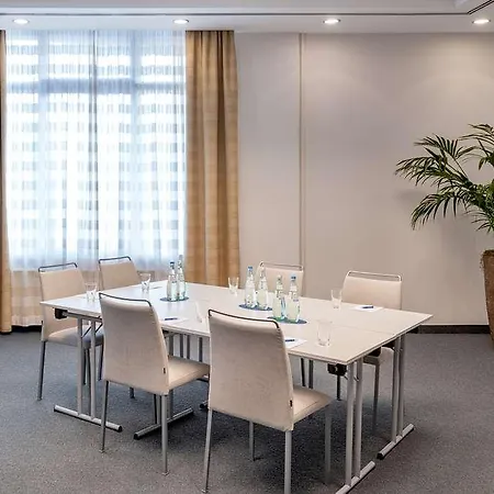 Nh Stuttgart Airport Hotel *