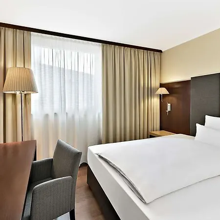 Nh Stuttgart Airport Фильдерштадт