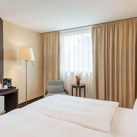 Nh Stuttgart Airport Hotel *